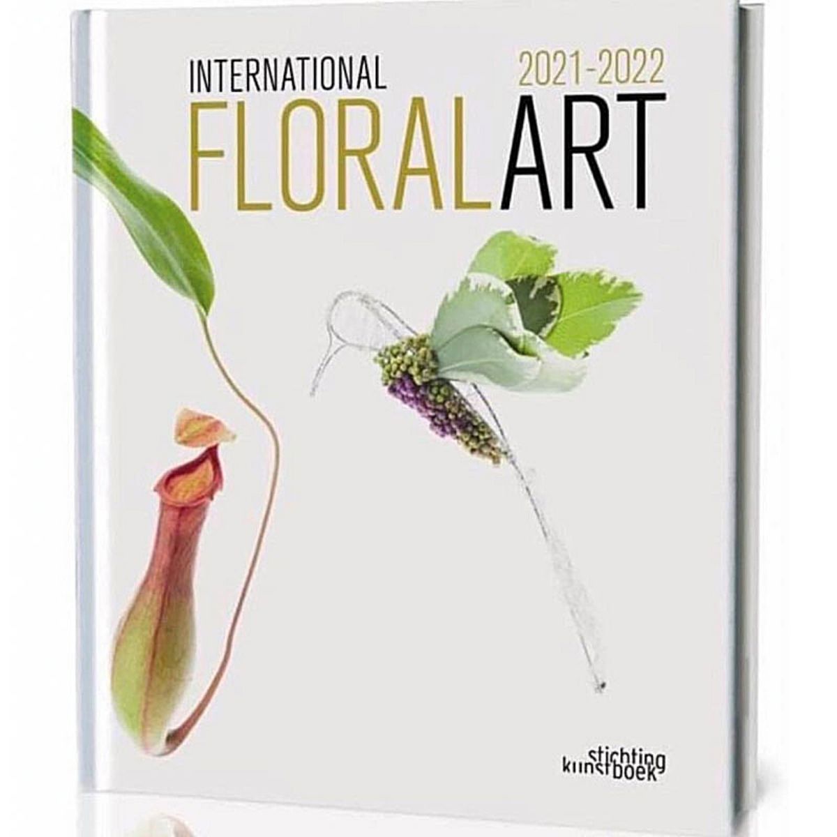 A Floral Interview With Teresa Skues, Designer of the Cover of International Floral Art 2021-2022